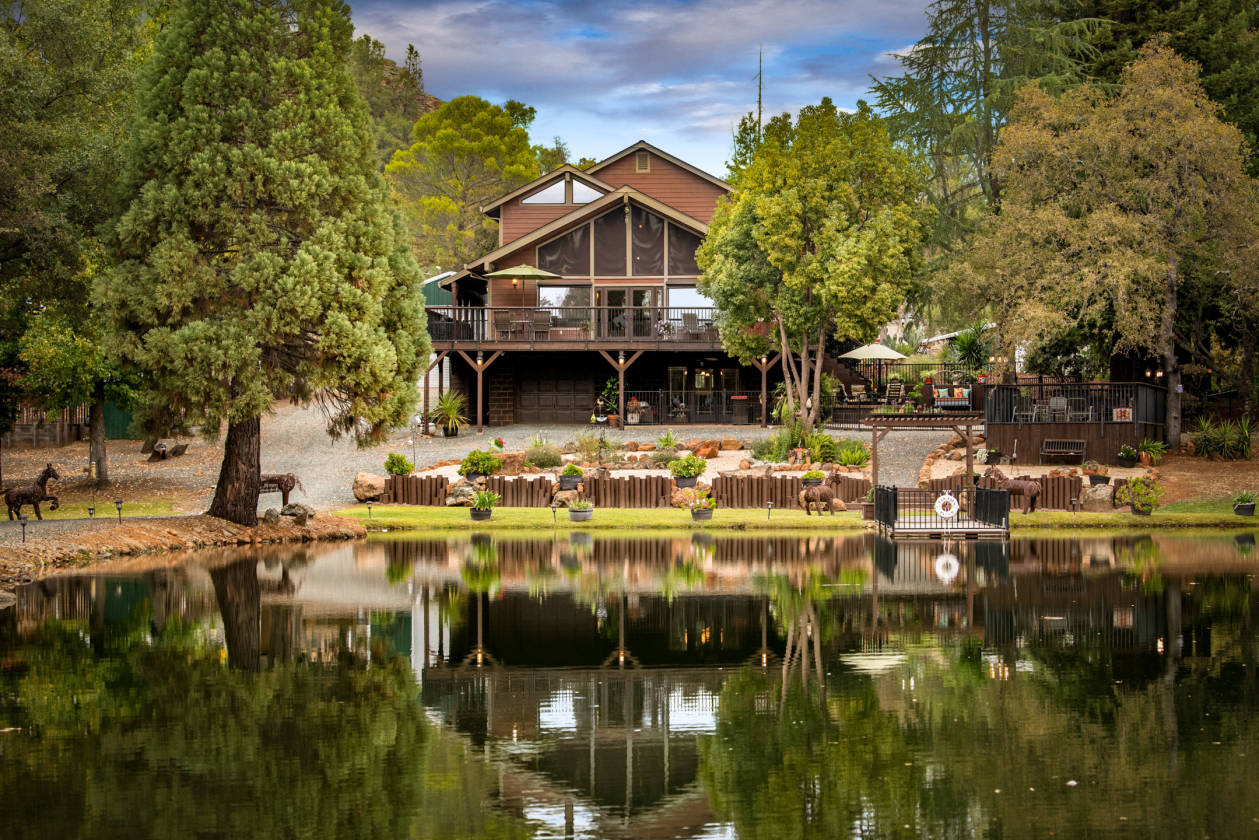 A Slice of Heaven Horse Property in the Beautiful Yuba... Browns