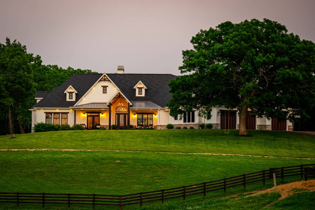 Horse Property for sale.