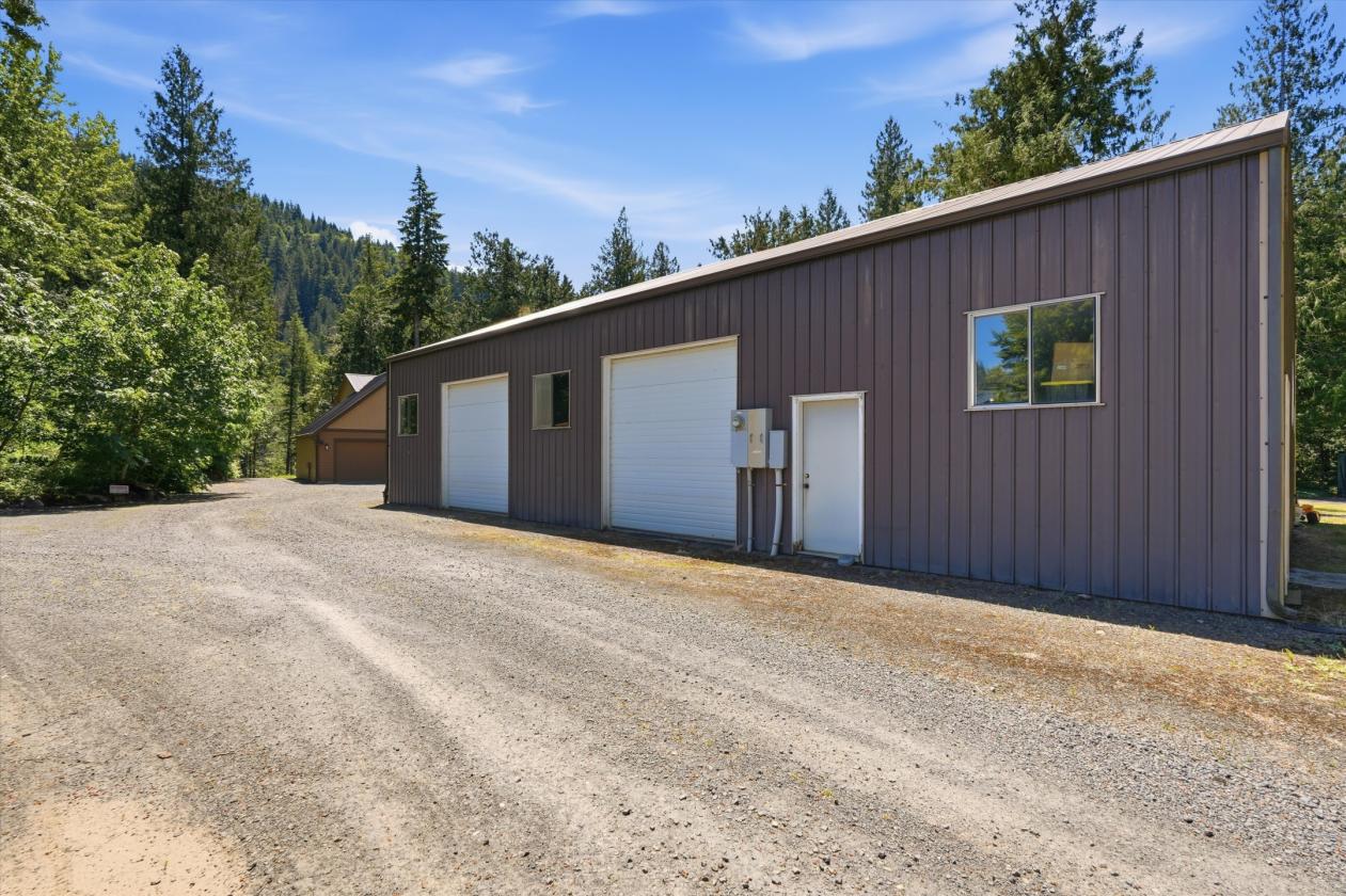 5 Acres on the Sandy River w/useable acreage! - photo 23