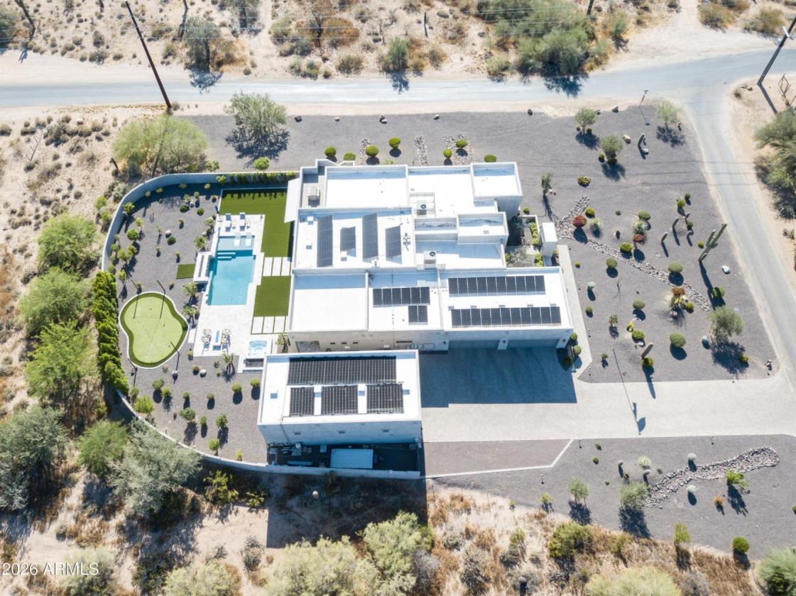 Ultimate luxury and equestrian freedom on 4 acres - photo 6