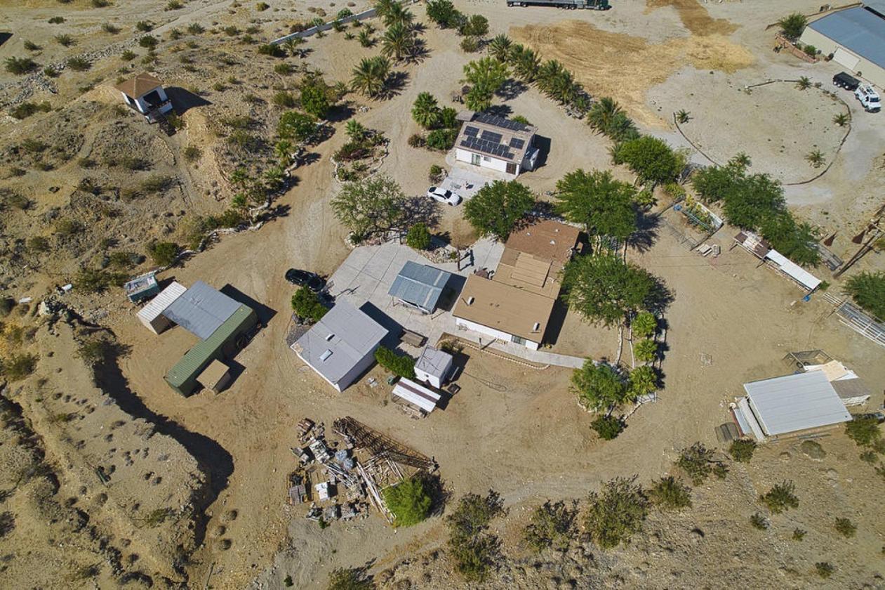 Equestrian Ranch, Two separated homes on 5 acres - photo 27