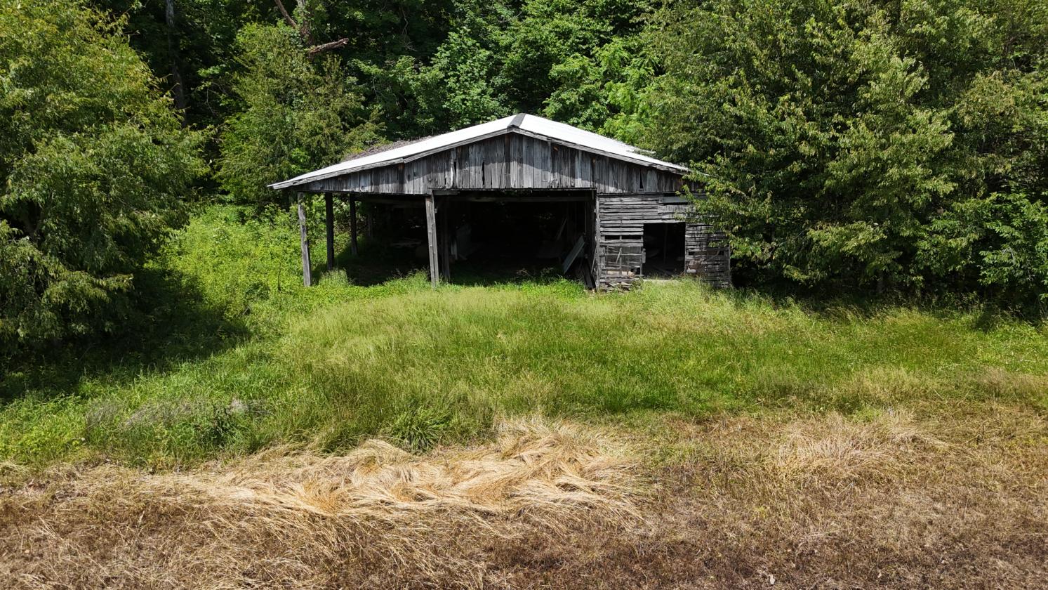 Large Farm Property With Water And Electric Onsite - photo 16
