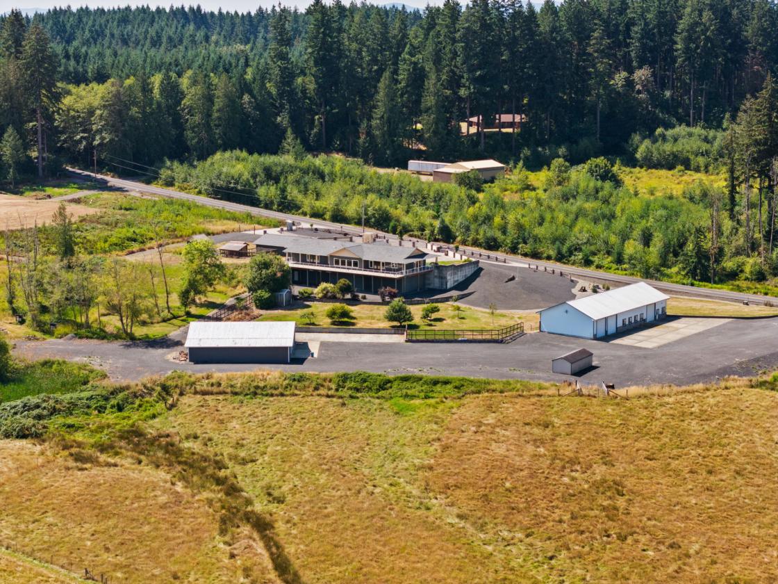 9.7-Acre Country Estate with Pasture & Shops - photo 28