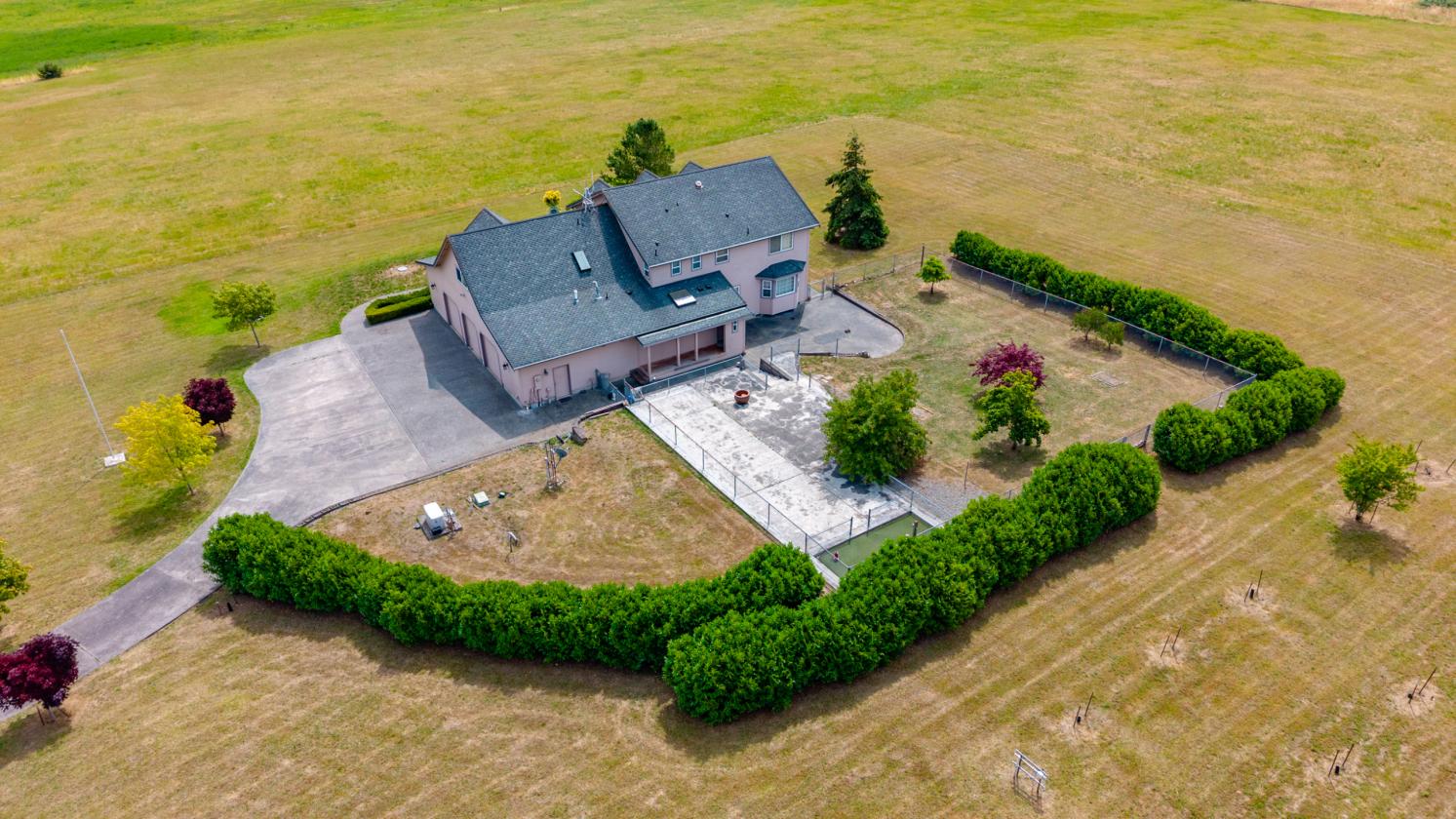 Exceptional Estate in Ebey's Landing Preserve - photo 23