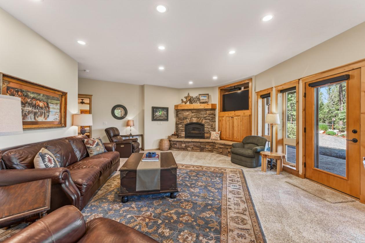 Luxury 25-acre Horse Property - photo 8