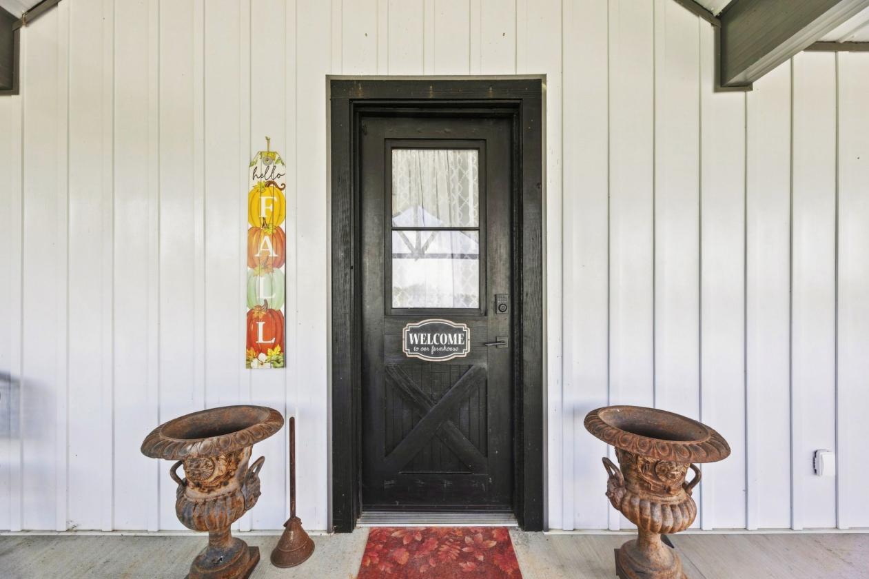 Multigenerational Home with 32 Acres & Horse Barn - photo 25