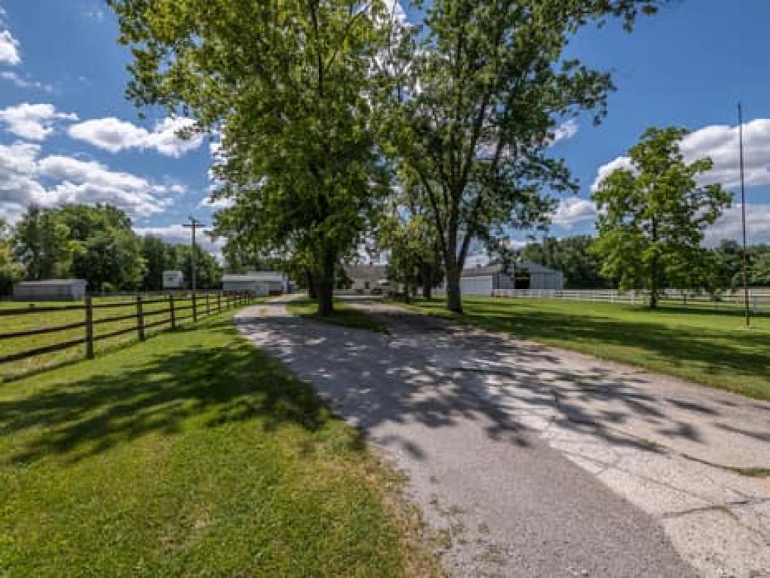 TURN KEY HORSE FARM - photo 22
