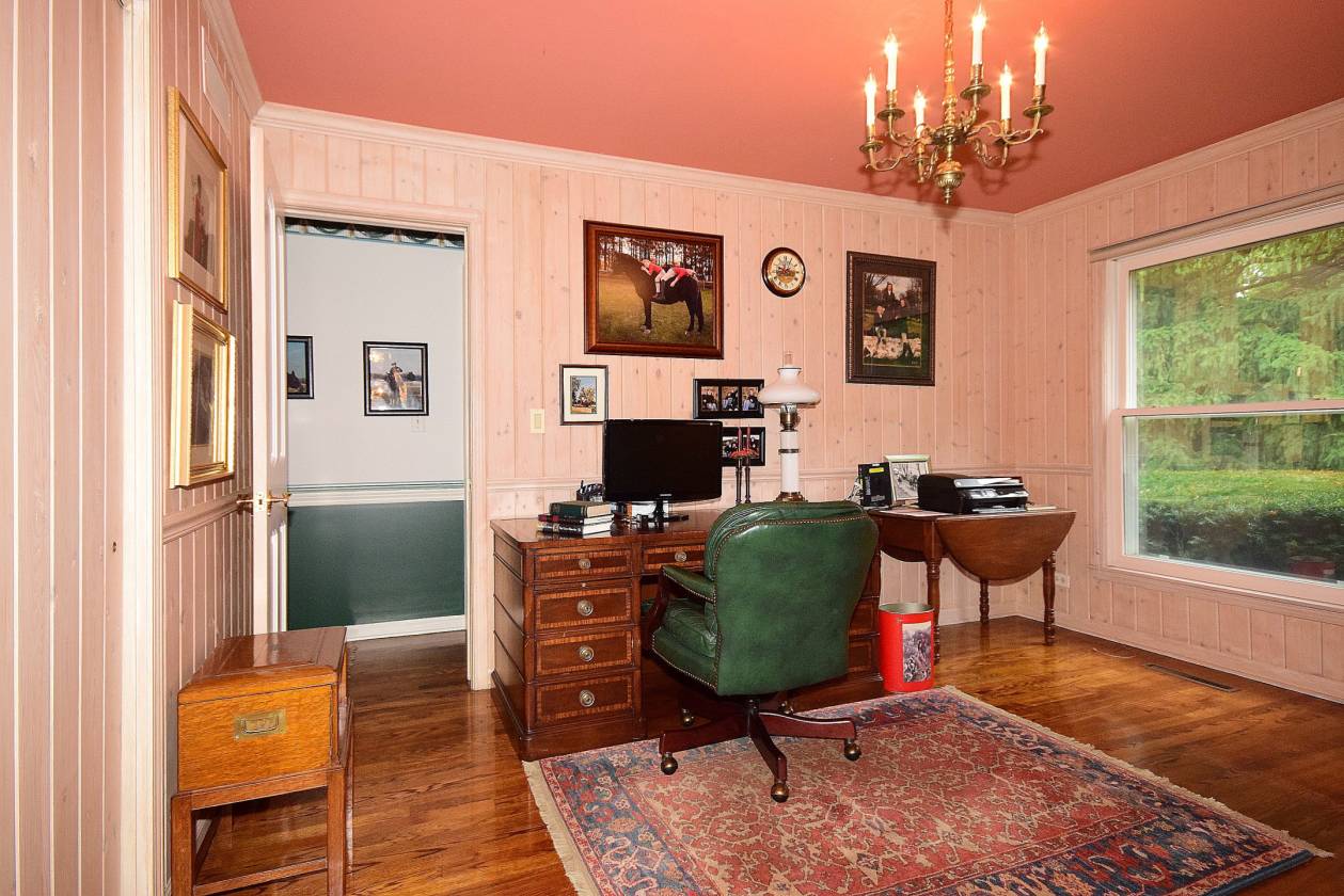 Beautiful Gated Equestrian Estate with Large Home and Access to