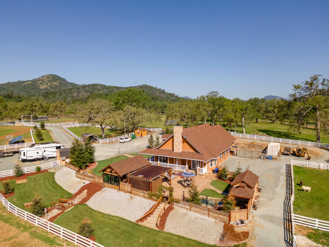 Horse Ranches For Sale in California, Horse Property For Sale in CA