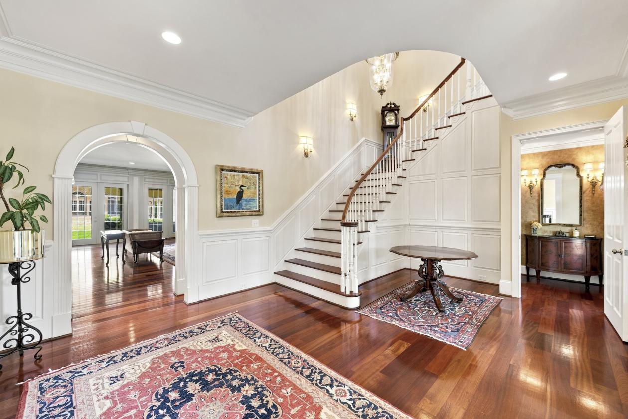 Meticulously Maintained Private Southern Estate - photo 8