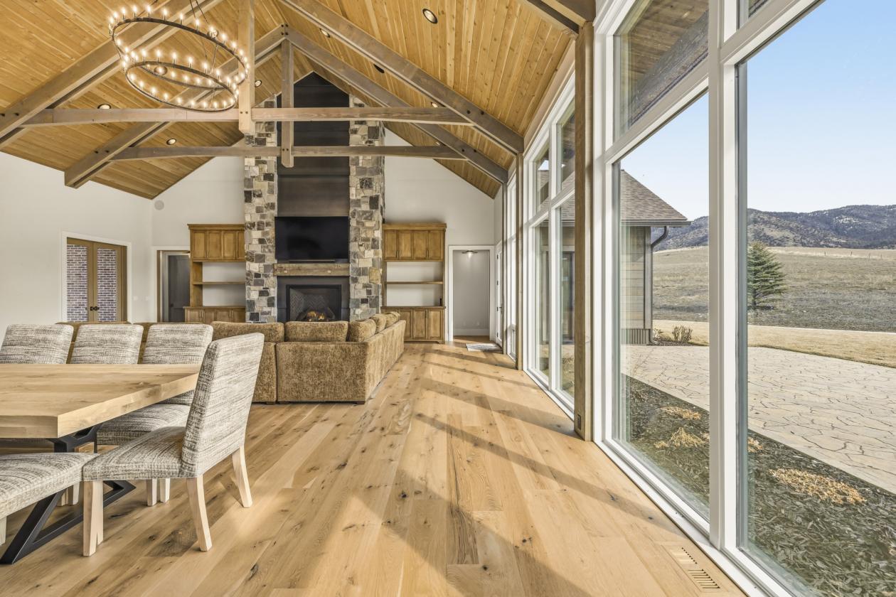 Newly built equestrian retreat with home & arena - photo 11