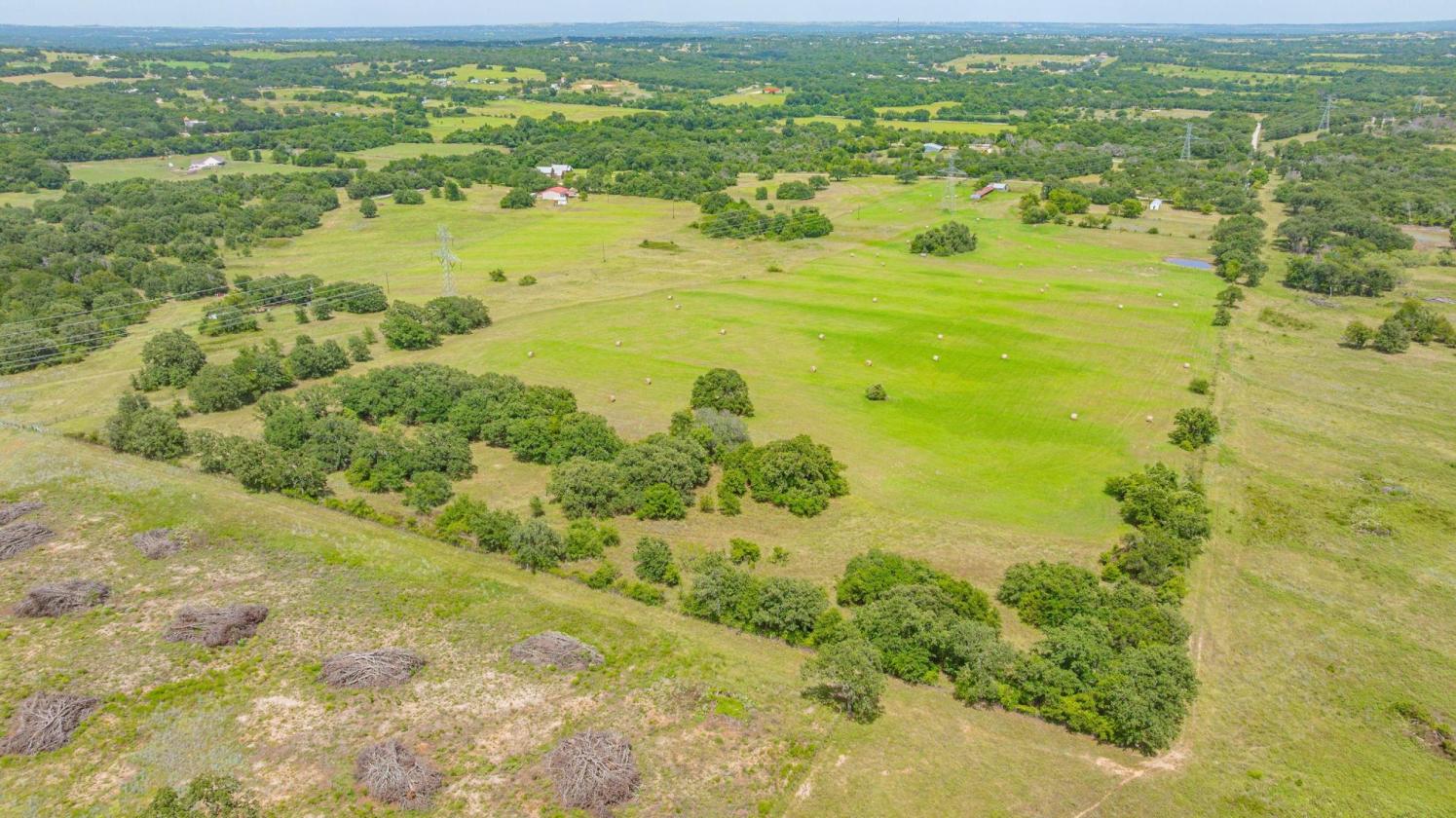 Turnkey Ranch Property With Coastal Fields!! - photo 29