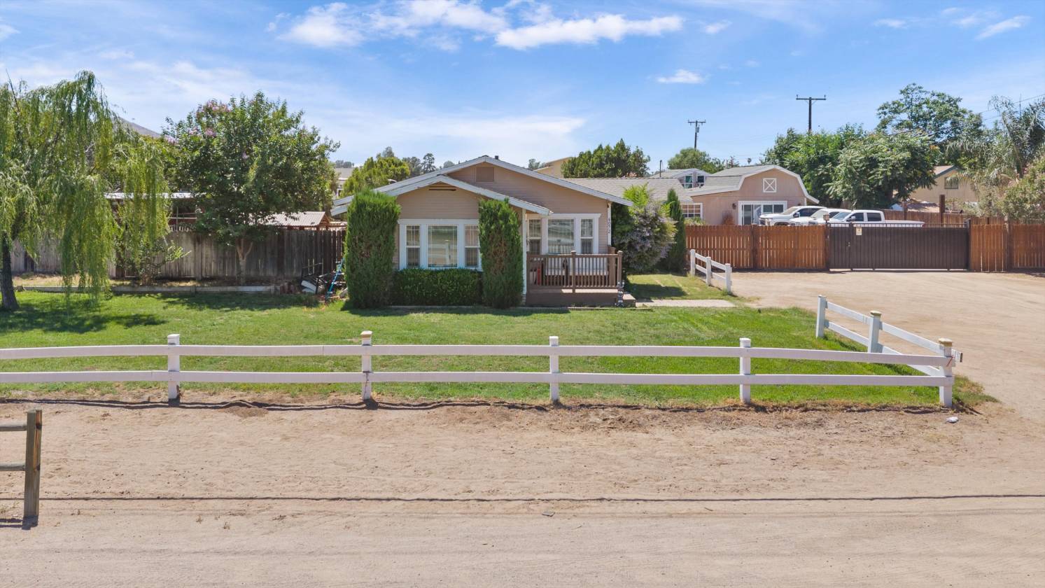 Horse Property for sale.