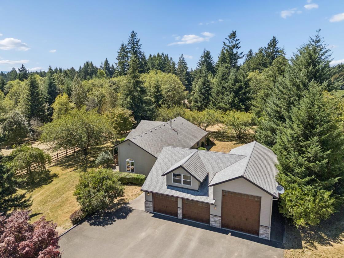 BRING OFFER , SELLER MOTIVATED- 15acre hobby farm! - photo 4