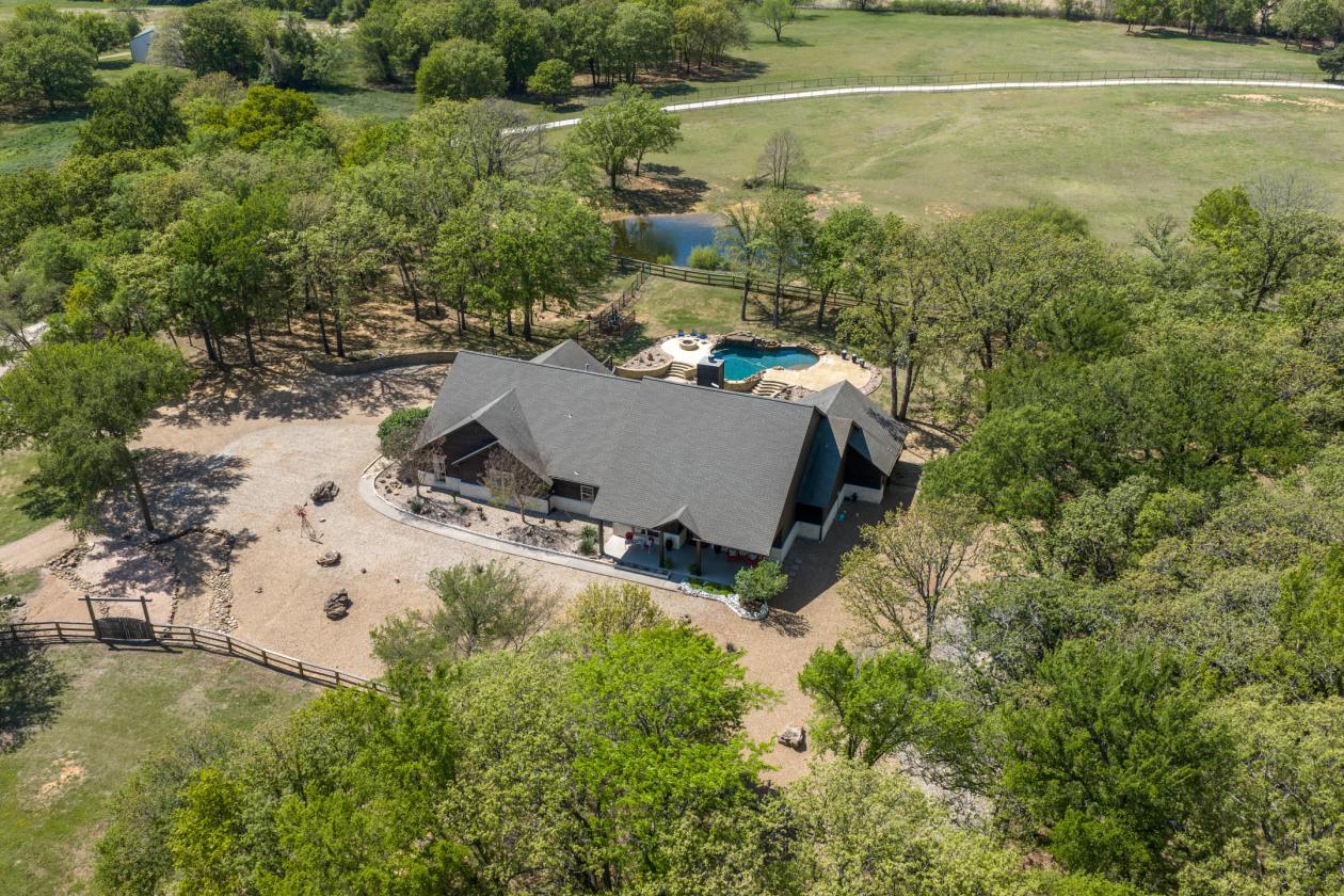 Prime Horse Property with Endless Potential - photo 6
