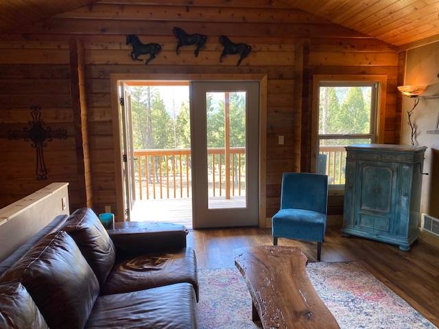 Perfect Horse property in Northwest Montana priced right 