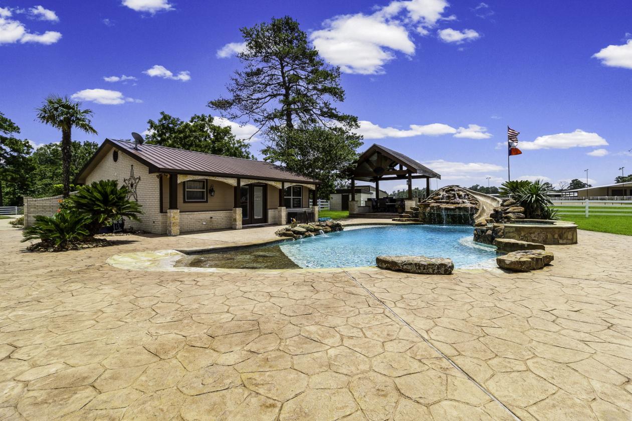 35.14± Acres | Premier Horse Property with Covered - photo 27