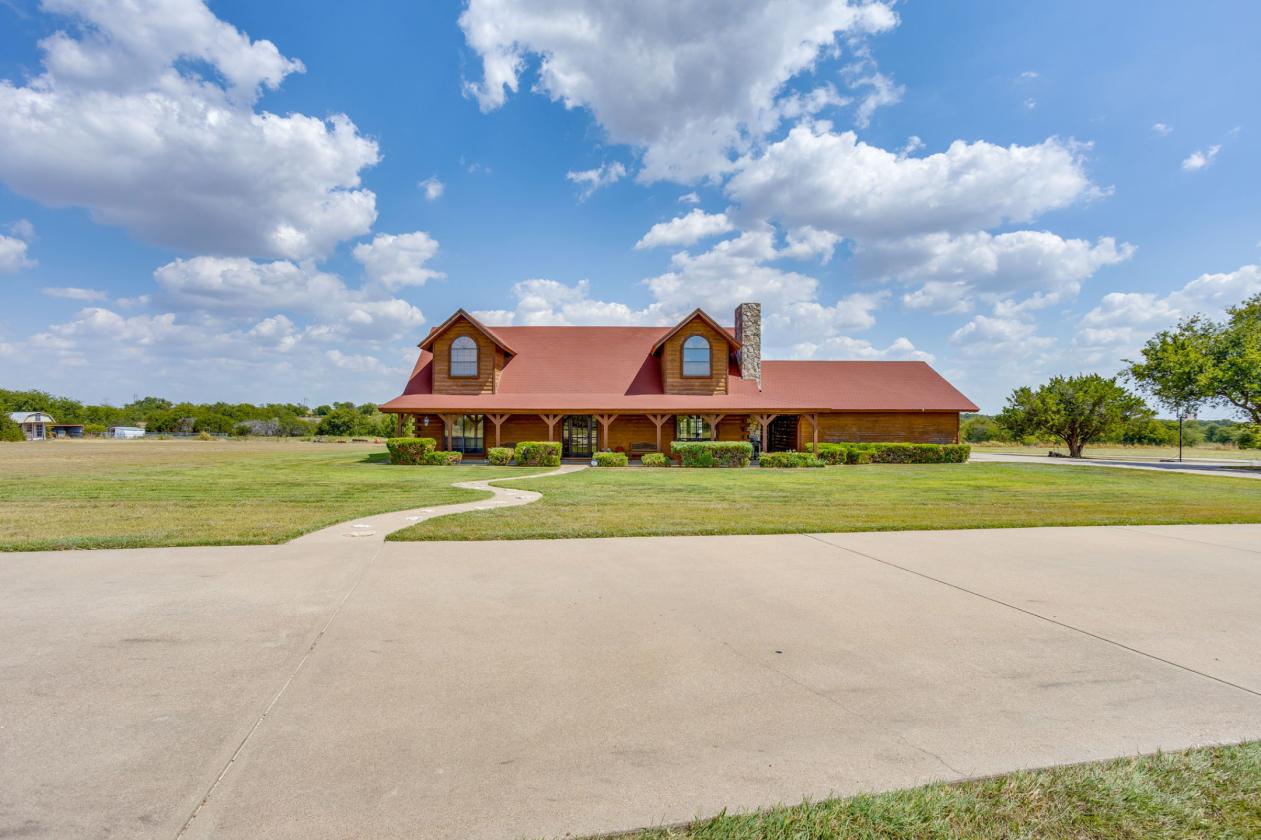 67-Acre Working Ranch & Luxury Log Home - photo 5