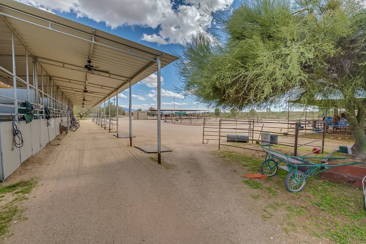 One of a Kind Equestrian Center Tucson, Pima County, Arizona