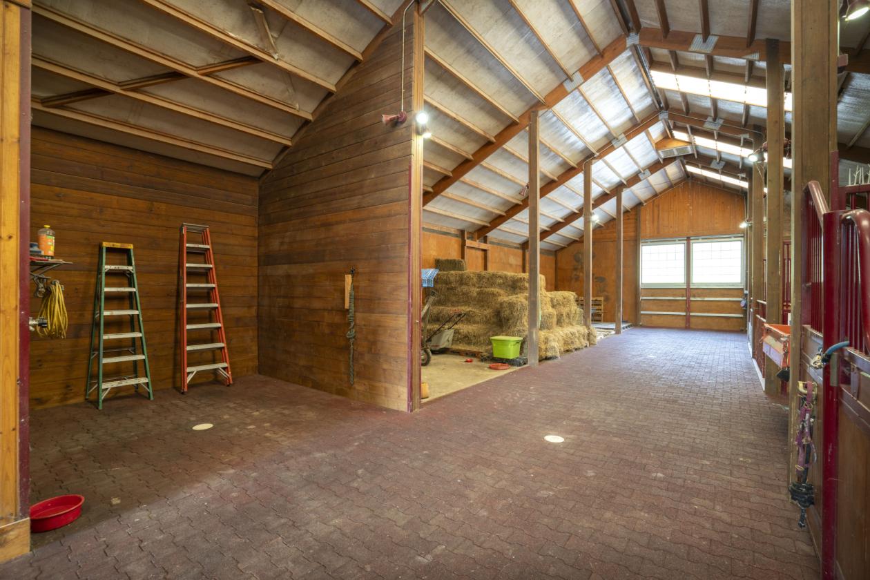 Exceptional Equestrian Estate on 134+ Acres - photo 7
