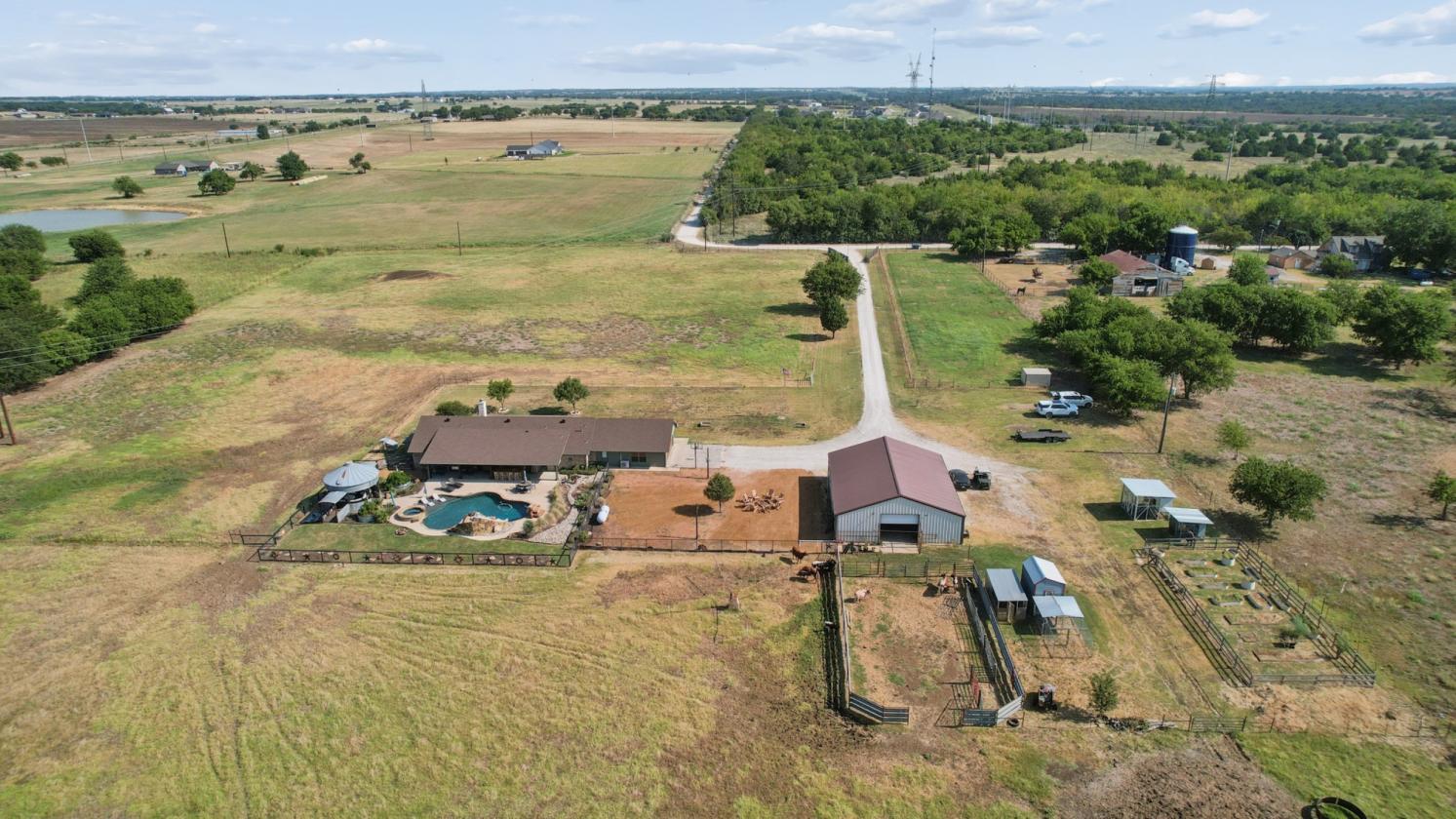 Room to Roam on 20 acres!! CONTRACT PENDING!! - photo 25