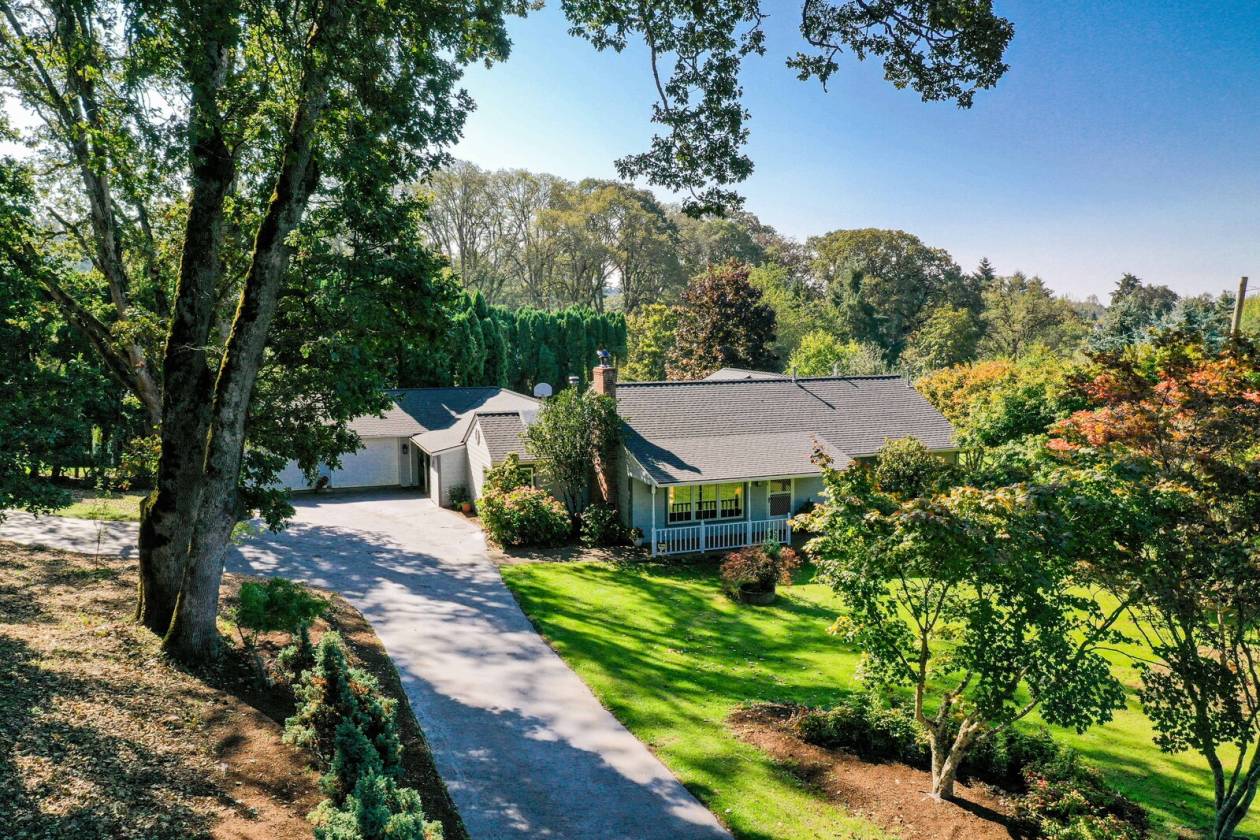 16 Acres in the heart of Downtown Silverton, Oregon! Silverton