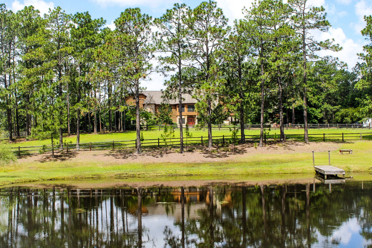 Truly Unique Horse Farm in the Heart of Southern Pines... Vass, Moore