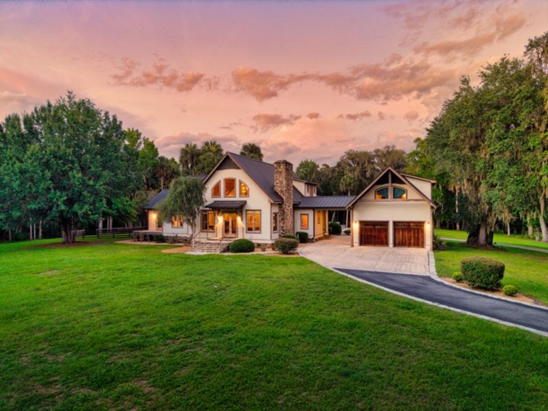 63 Acre Luxury Equestrian Custom Home! - photo 6
