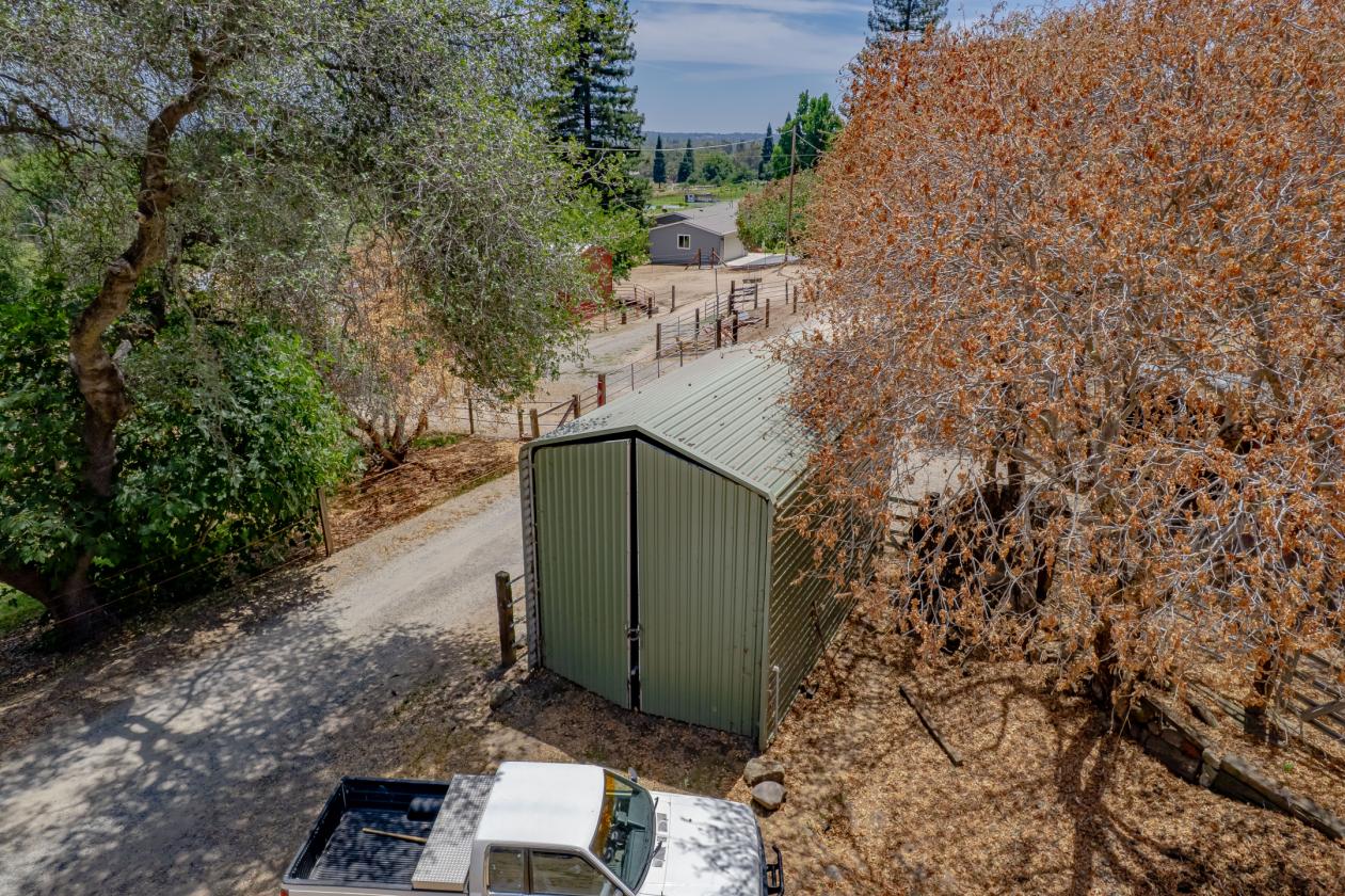 First Time On Market - The Potter Ranch - photo 14
