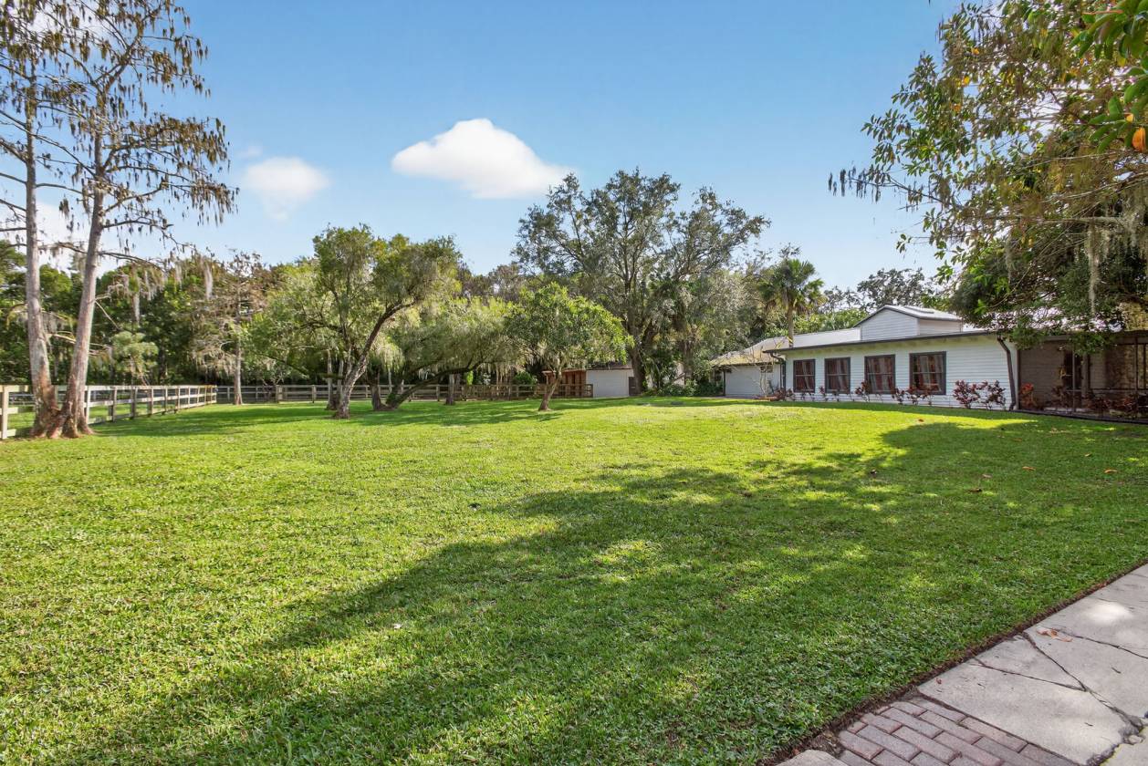 Gorgeous Multi-Faceted Equestrian Property - photo 17