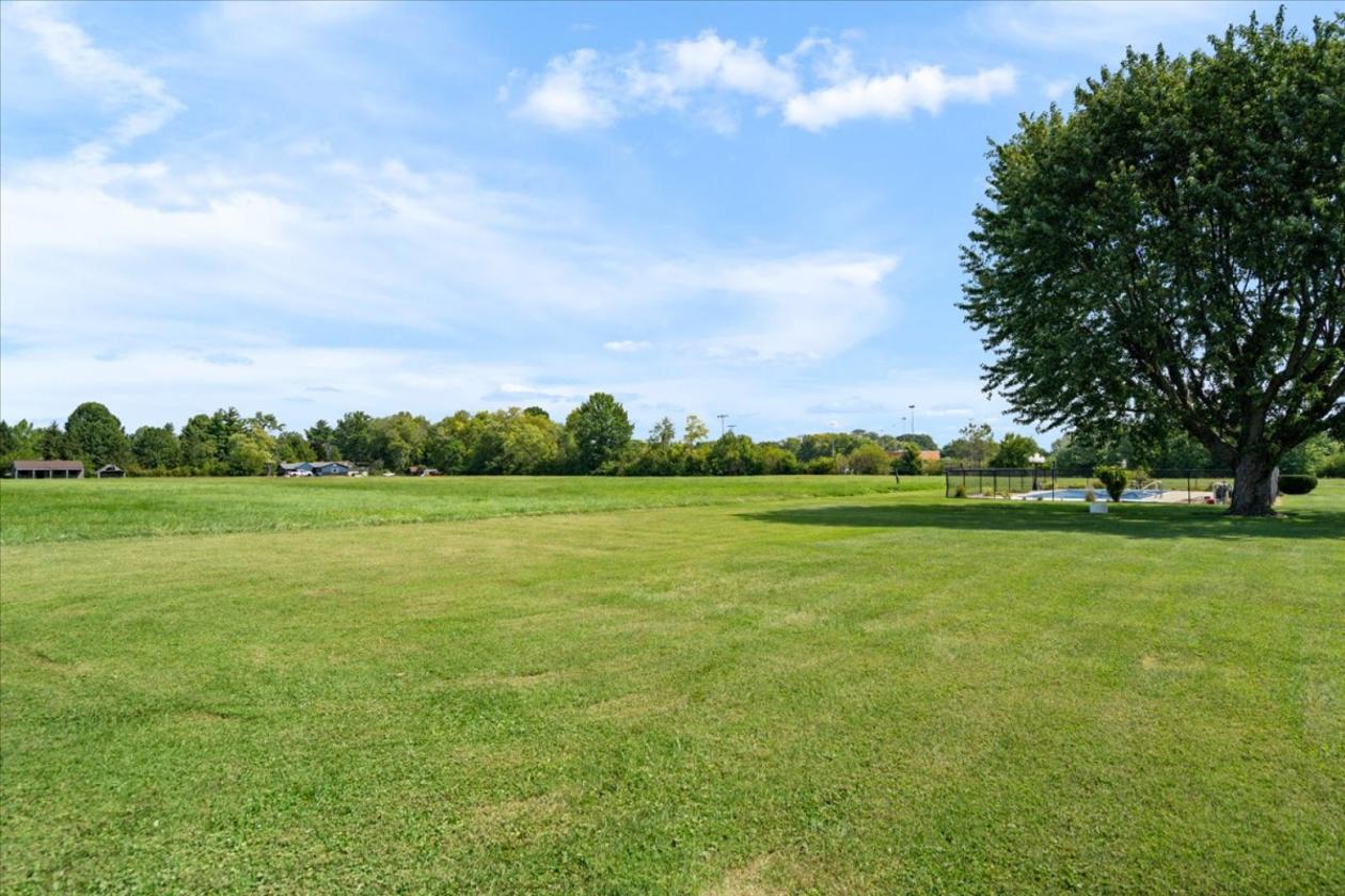 Horse Property Auction: 9.82± Acres, Two Barns - photo 25