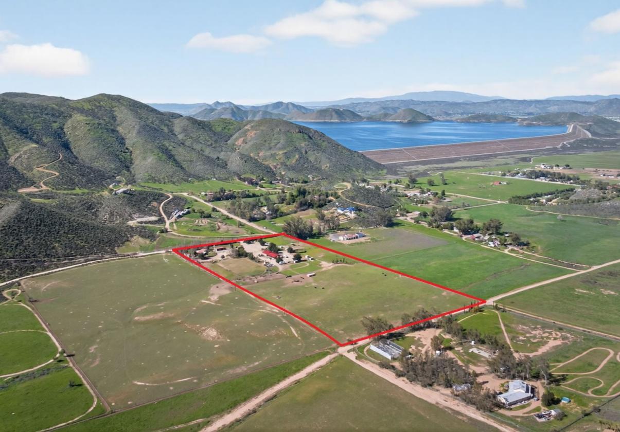Sprawling 19 acre So Cal Working-Rodeo Ranch - photo 1