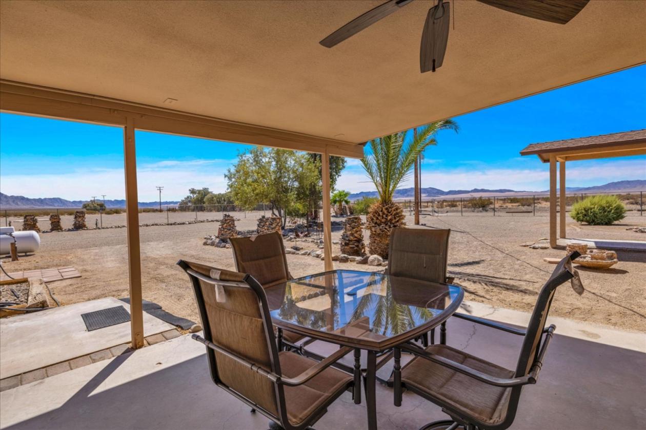 Desert Retreat in Wonder Valley - photo 27