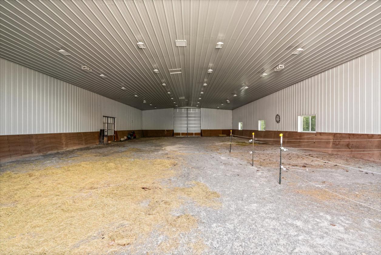 Luxury Lake Front Estate w/ Indoor & Outdoor Arena - photo 9