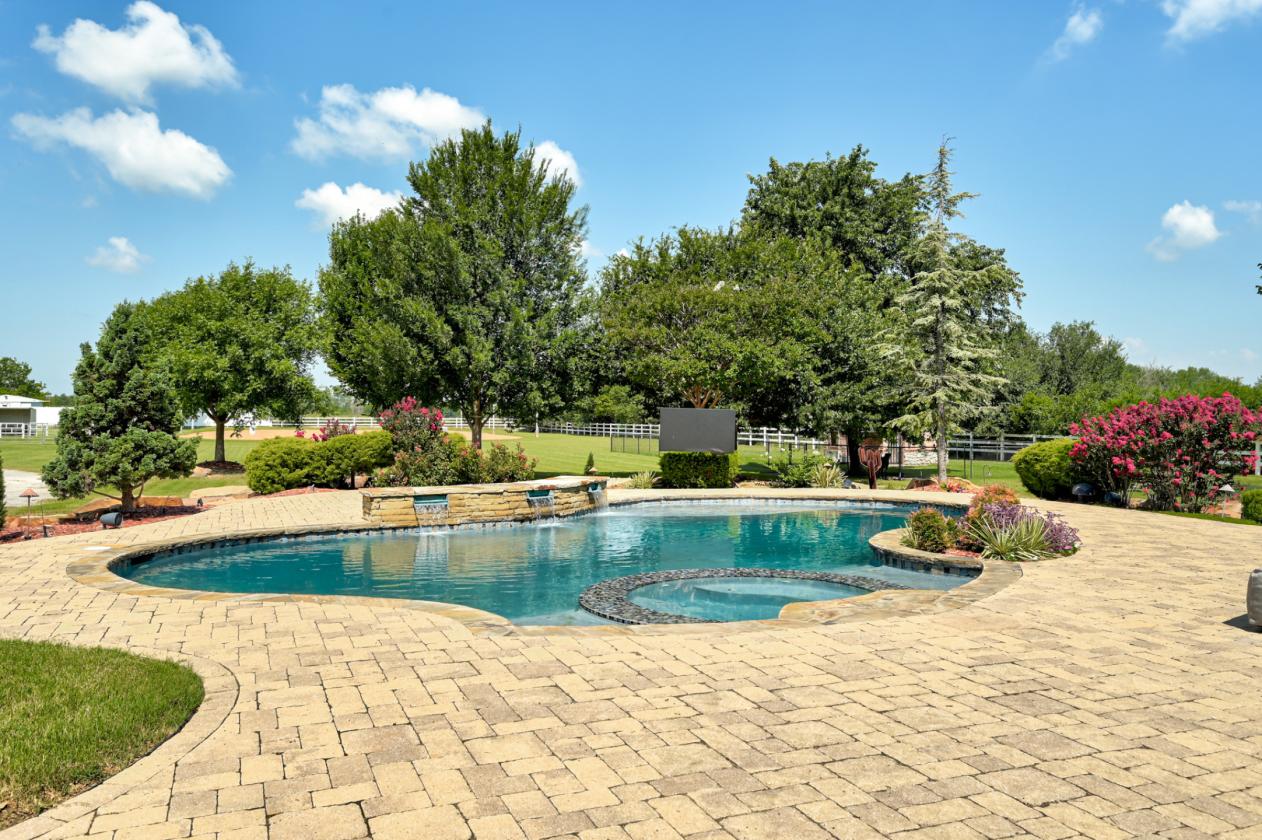 Luxury Horse Property - photo 6