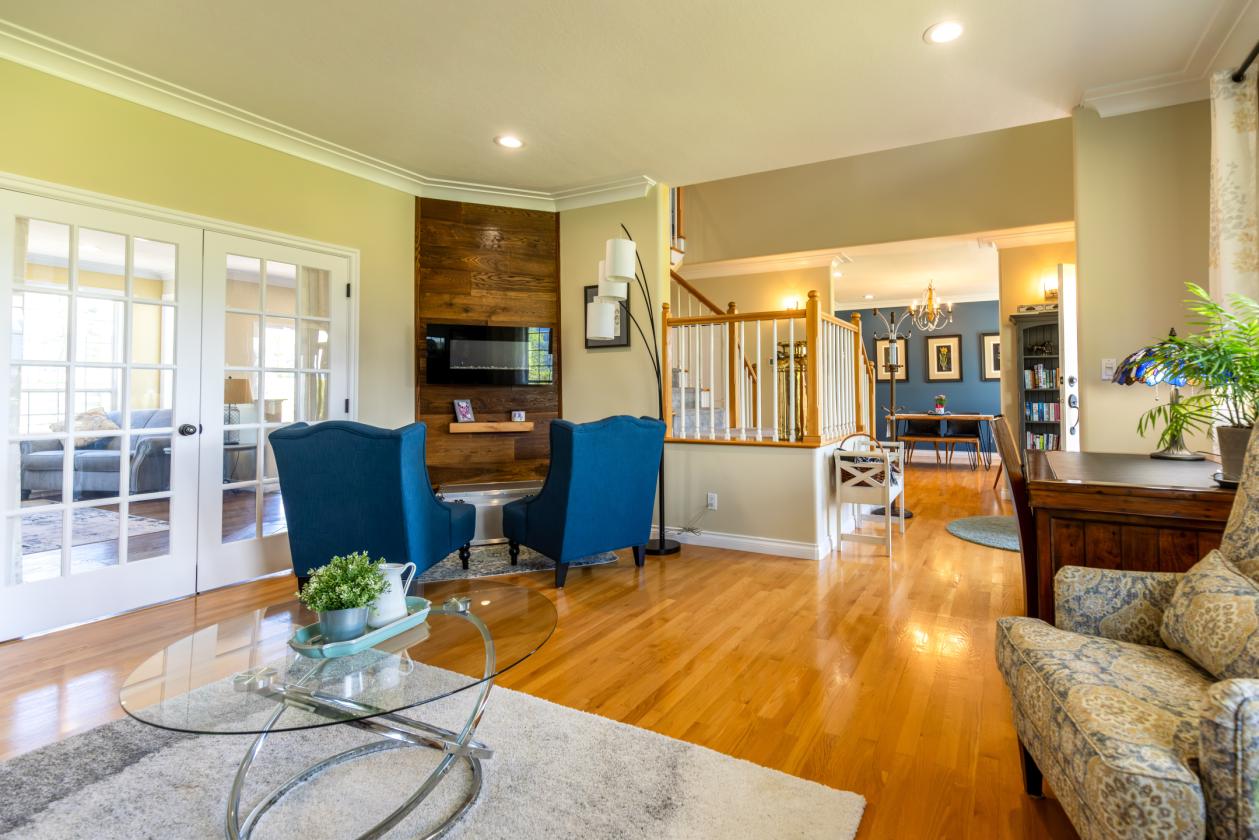 Luxury Equestrian Acreage - indoor/outdoor arenas - photo 13