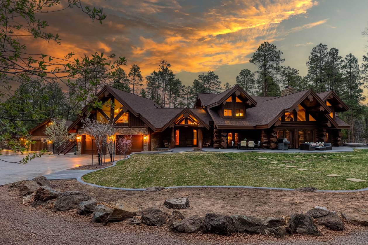 Horse Property for sale.