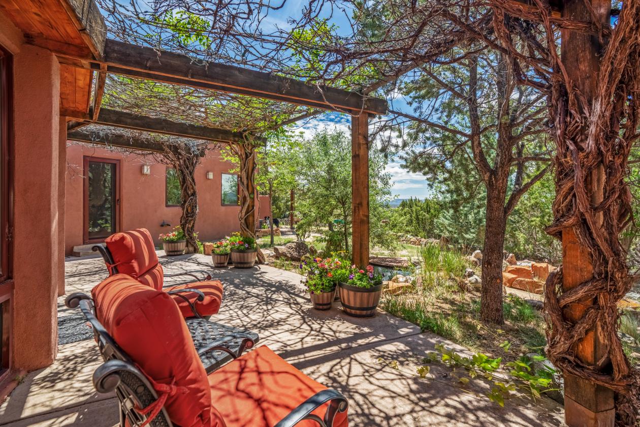 Fantastic Horse Property + Views!!! - photo 26