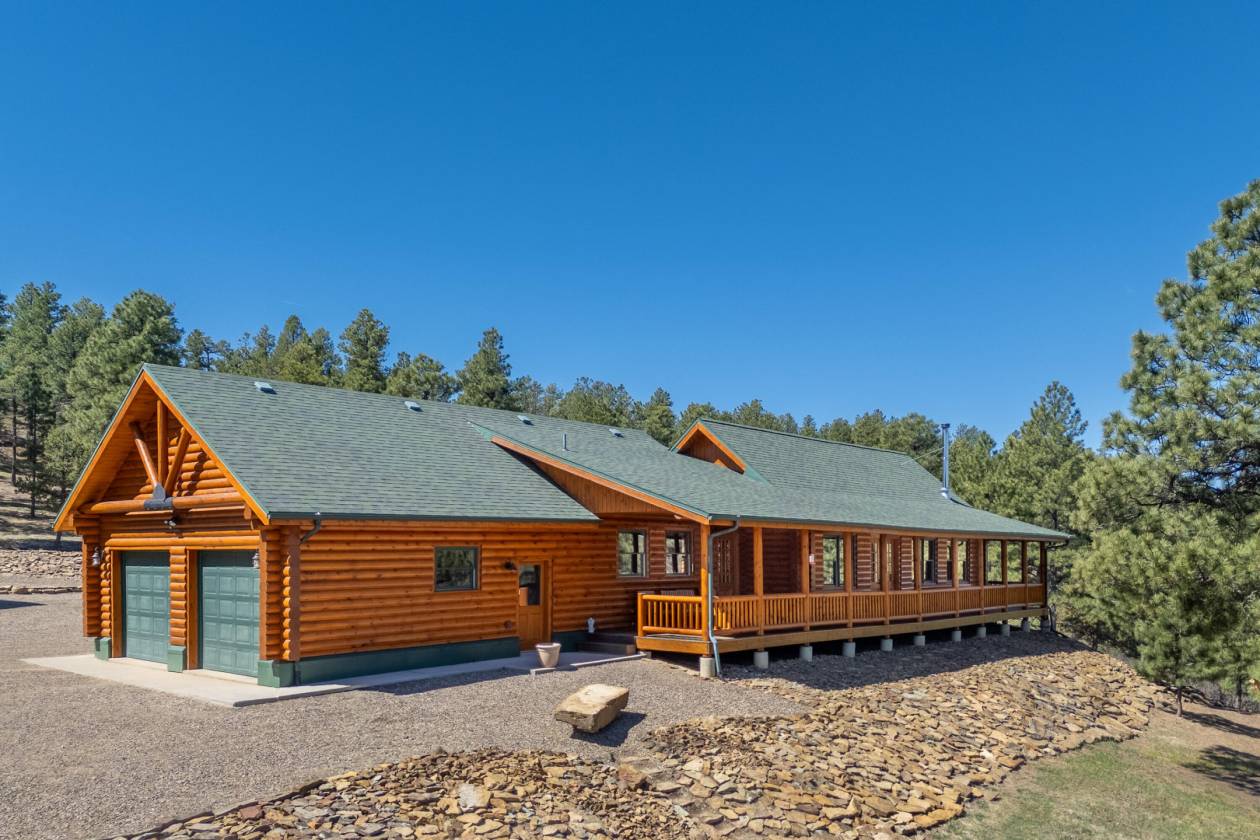 Horse Property for sale.