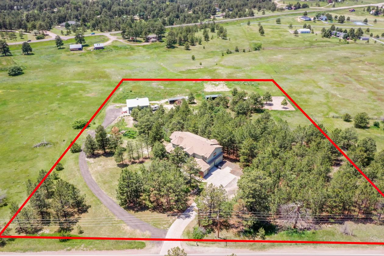 Horse Property for sale.