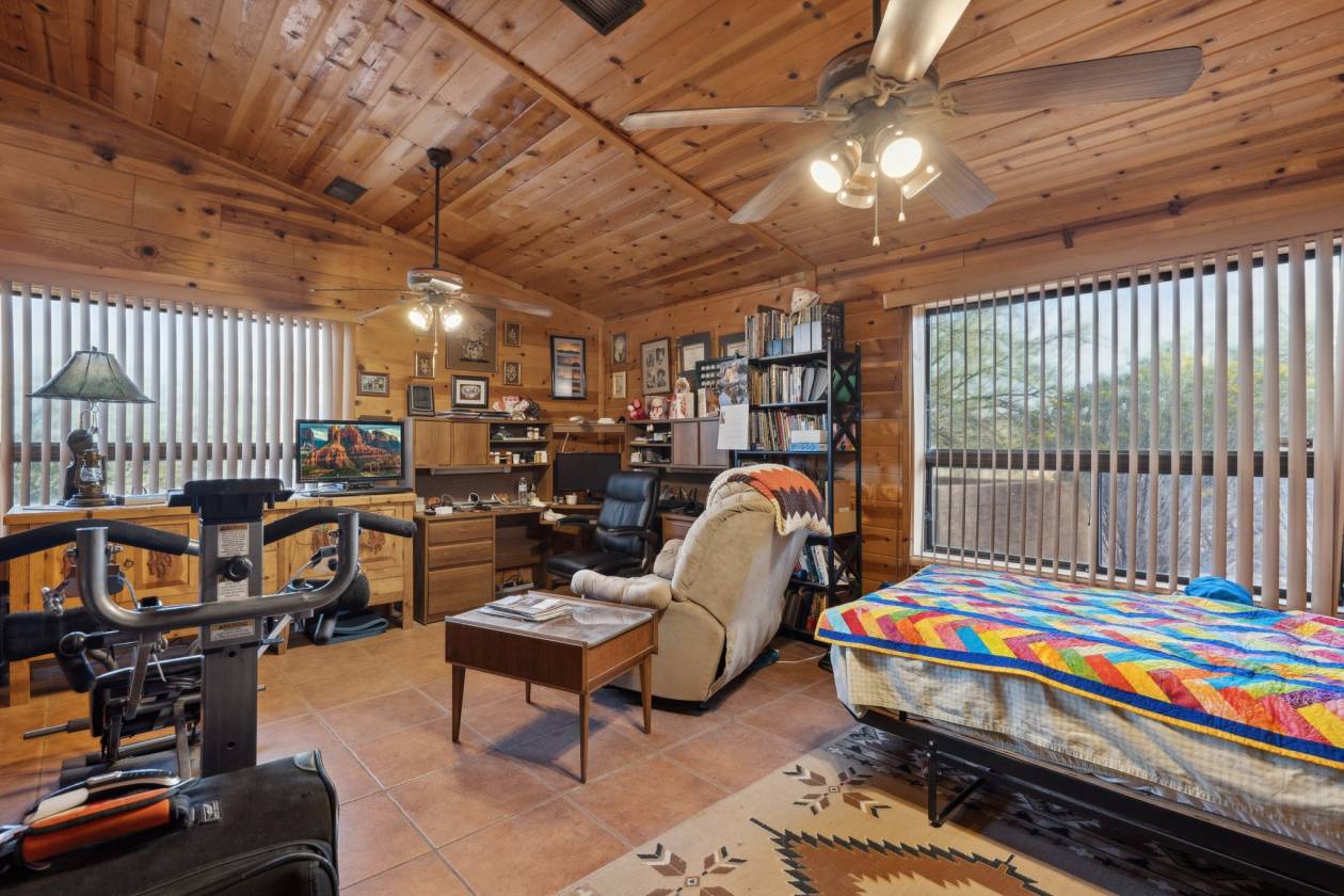 Home on 10+/- acres with private well! - photo 15