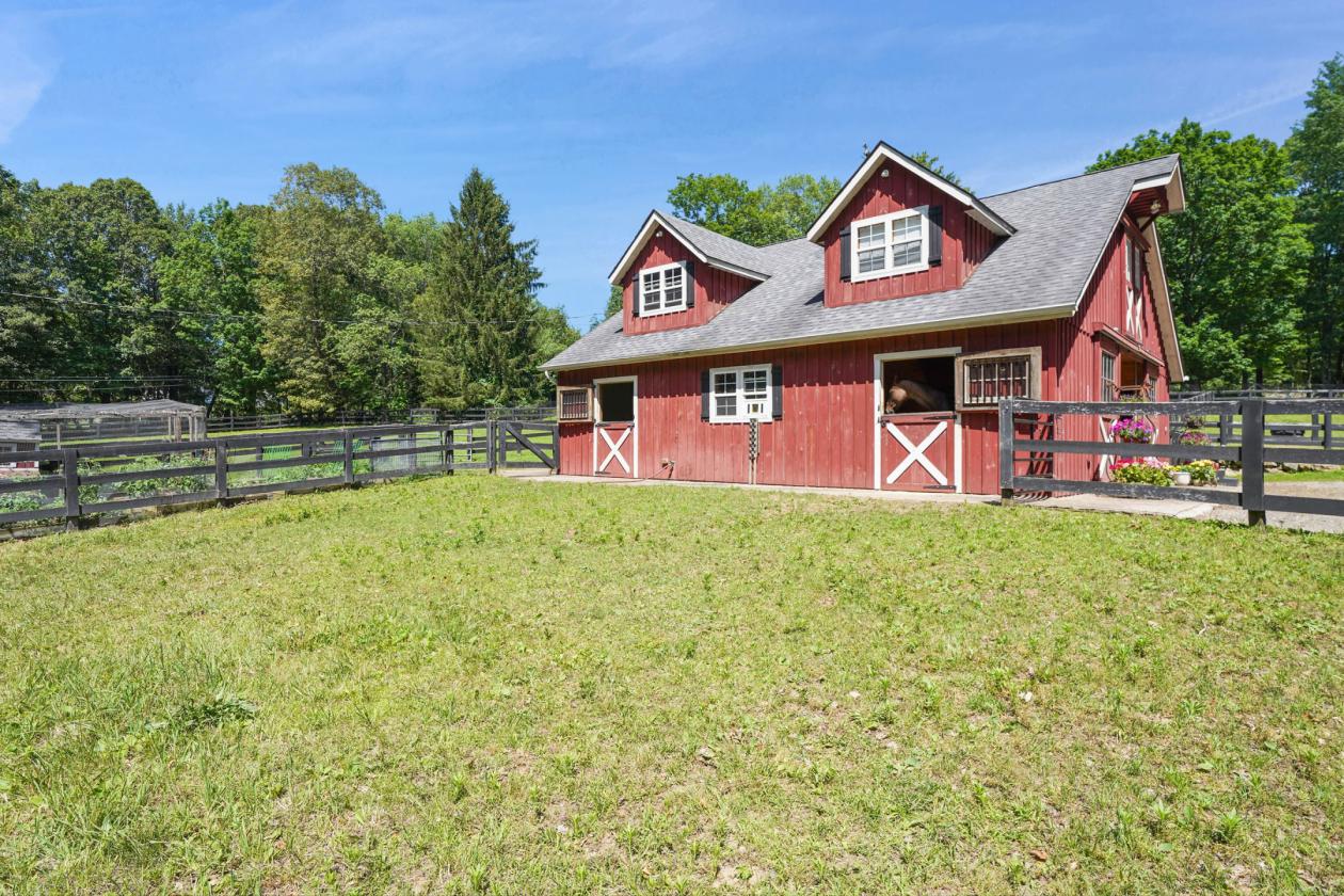 Meadow Ridge Farm - Luxury Horse Property - photo 24