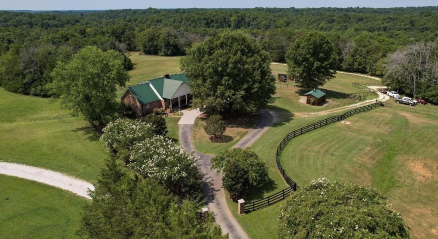 Beautiful Equestrian Property - photo 28