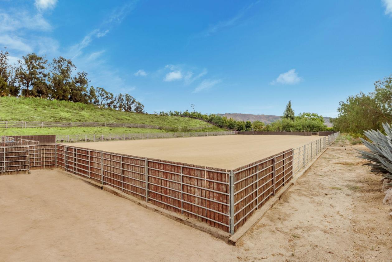 25 Acre Residential & Equestrian Facility - photo 25