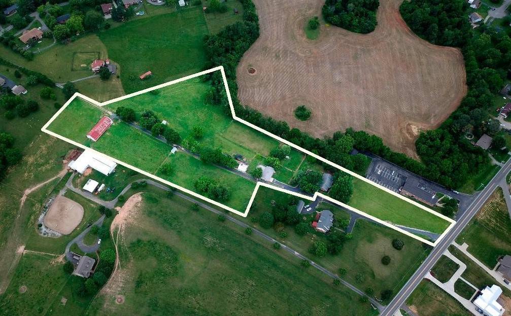 Horse Property for sale.