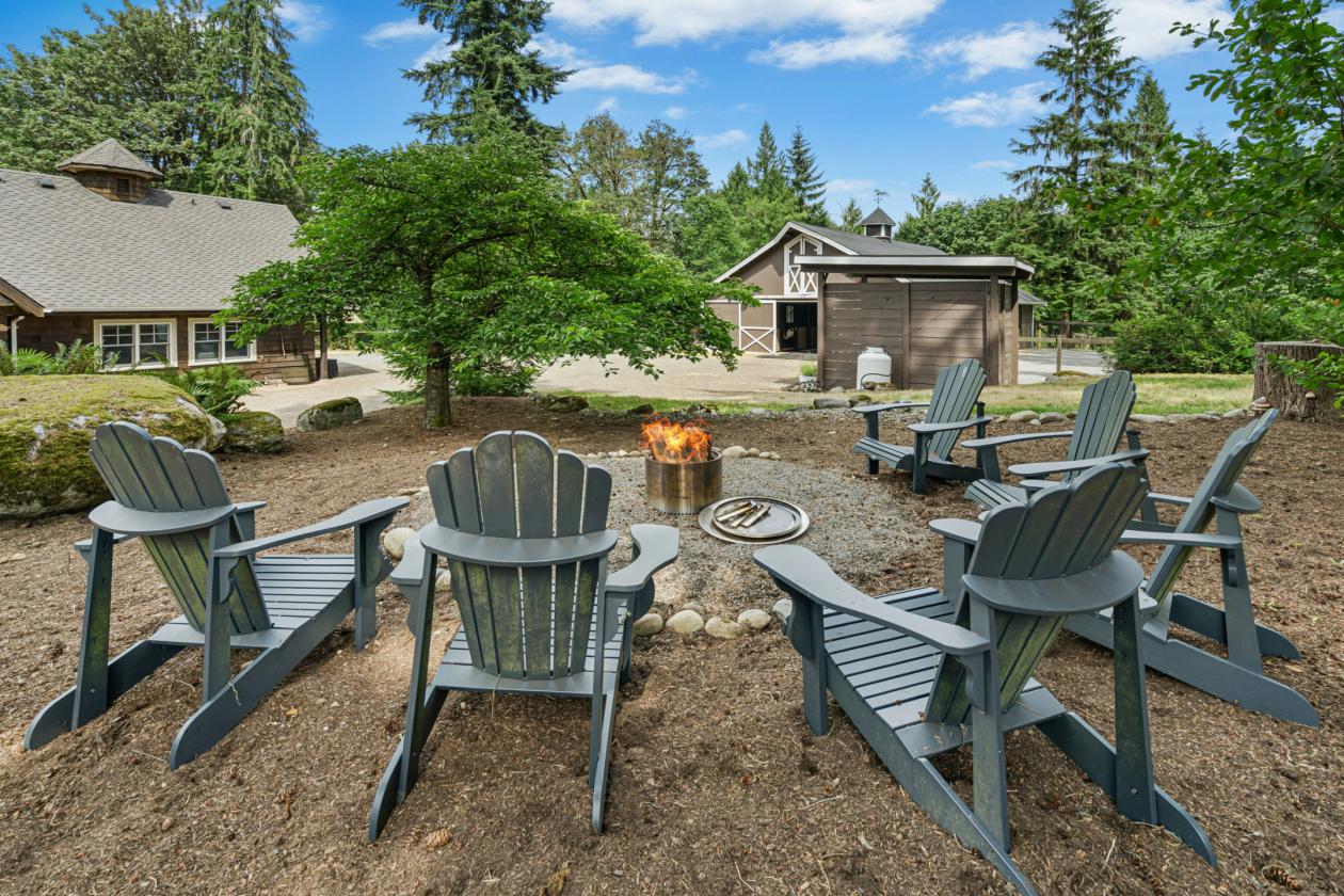 Turnkey gated equestrian property with custom home - photo 27