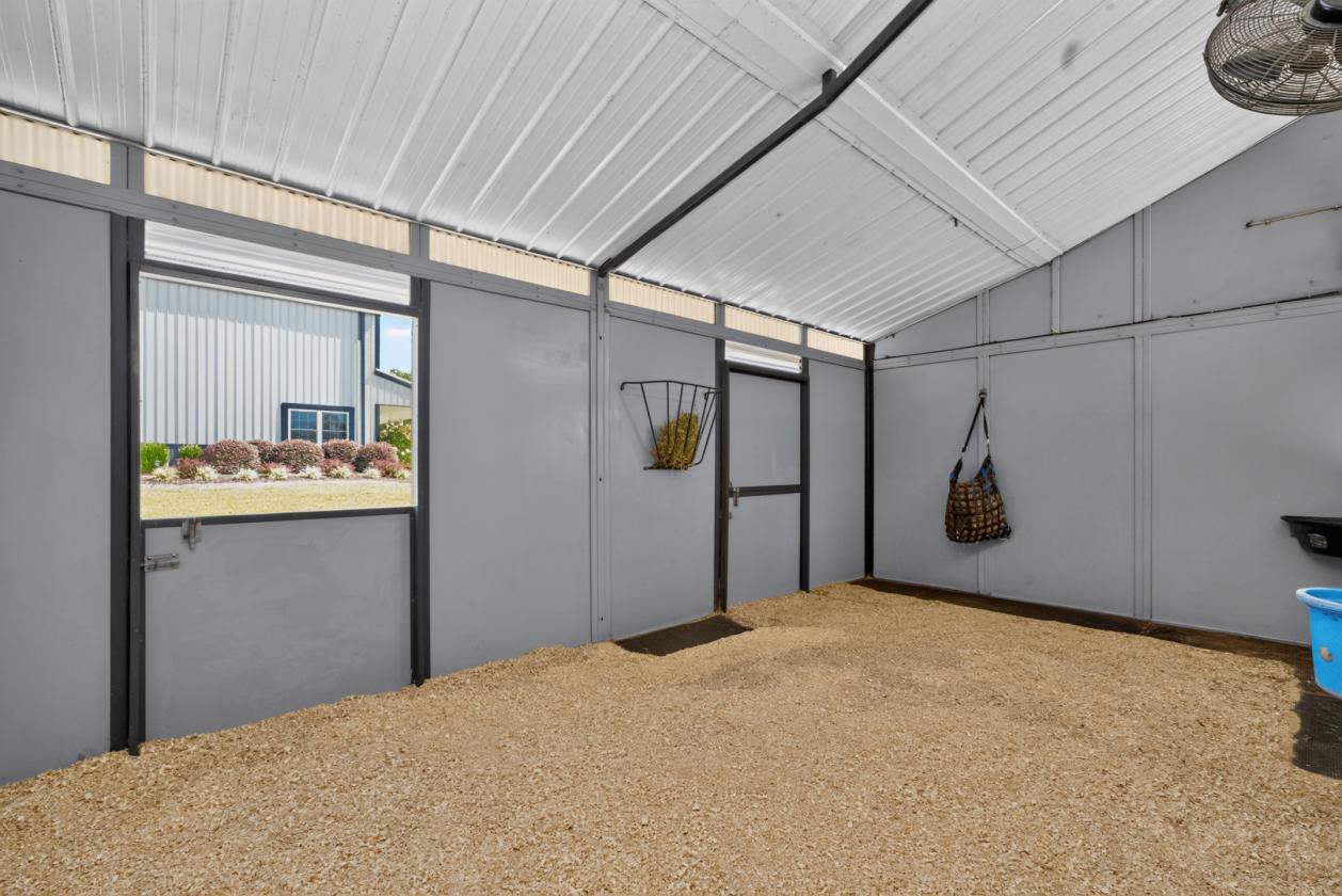 Luxury Horse Farm with 2 Homes and Covered Arena - photo 21