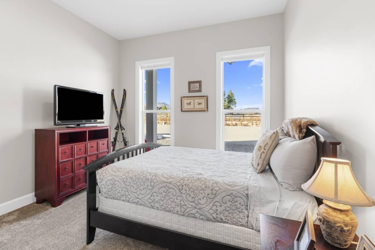 EXCEPTIONAL PARK CITY EQUESTRIAN ESTATE - photo 21
