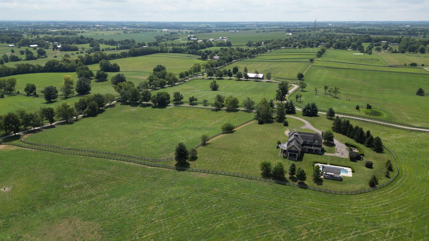 Turn-Key Horse Farm in the Heart of the Bluegrass - photo 1