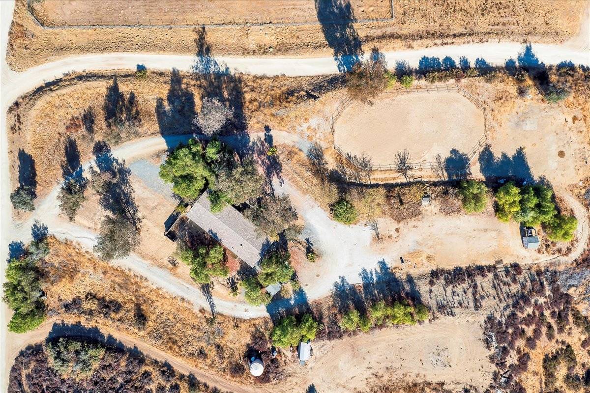 Horse Property for sale.
